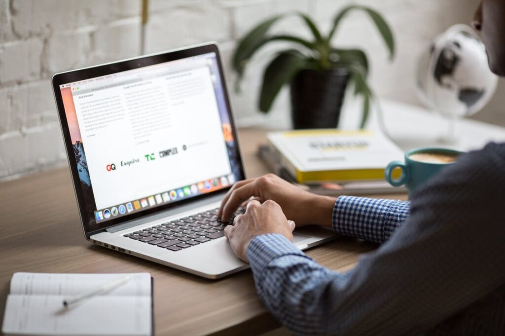 Criação de site para empresas: Vale a pena? AGNC Agência de Marketing Criação De Sites Para Empresas • 10 Benefícios A criação de sites para empresas deve ser uma prioridade caso você queira crescer e se profissionalizar no seu nicho. Veja os 10 motivos.