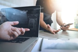 como-analisar-meu-concorrente Concorrência: com o aumento do uso do marketing de conteúdo, a concorrência para se destacar na cena de conteúdo tornou-se muito mais acirrada.