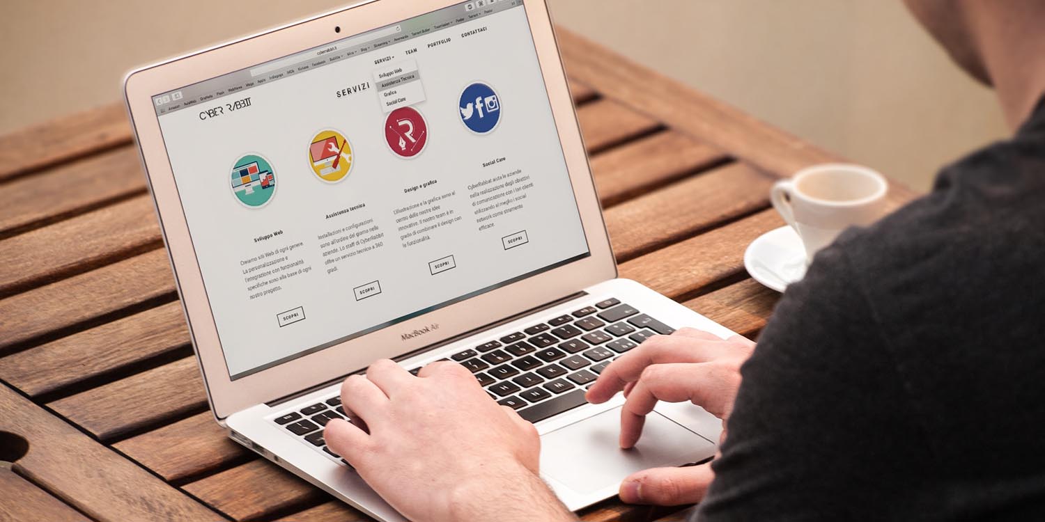 Descubra Como Criar Um Site Empresarial De Sucesso • 2023... Além de criar um site empresarial, é importante que você se prepare para atuar no mercado. AGNC Marketing • Criação de site