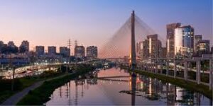 As melhores agências de marketing digital de São Paulo para ajudar seu negócio a crescer AGNC Agência de Marketing Conforme mencionado acima, a AGNC Marketing e Publicidade é uma agência especializada em marketing digital localizada em São Bernardo do Campo, município da região metropolitana de São Paulo. A agência tem um forte foco em tráfego pago e prospecção de clientes, o que envolve a identificação de potenciais clientes e o uso de anúncios direcionados para direcionar o tráfego para um site ou página de destino.