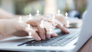 Como não depender do tráfego pago para vender no meu e-commerce? AGNC Agência de Marketing Agora vamos abordar as estratégias e táticas práticas para otimizar seu e-commerce e reduzir a dependência de tráfego pago. Siga estas dicas e alcance um fluxo constante de visitantes qualificados sem precisar gastar uma fortuna em publicidade paga: