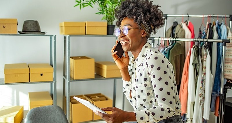 E-Commerce No Brasil: 1,9 Milhão De Lojas Ativas No País 1,9 milhão de E-Commerce No Brasil ativas no Brasil! Se você ainda não tem sua loja online, está na hora de repensar essa estratégia.