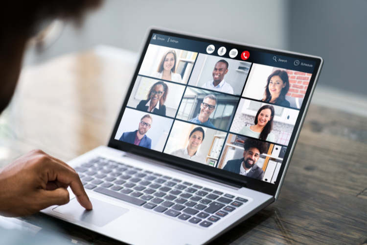 Utilizando Webinars e Lives para Potencializar Lancamentos AGNC - Agência de Marketing