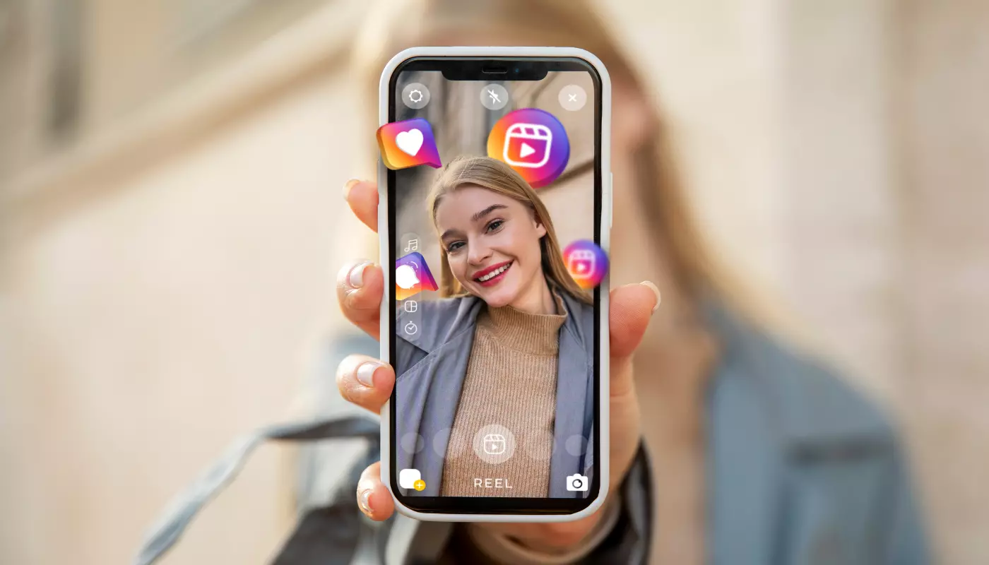 A guerra pelo tempo de tela dos usuários se intensificou, e com ela, a complexidade de escolher a plataforma de anúncios ideal. Para responder à pergunta central sobre TikTok Ads vs Instagram Ads: onde investir em 2026, é fundamental entender que as duas gigantes se especializaram em diferentes momentos da jornada do cliente.