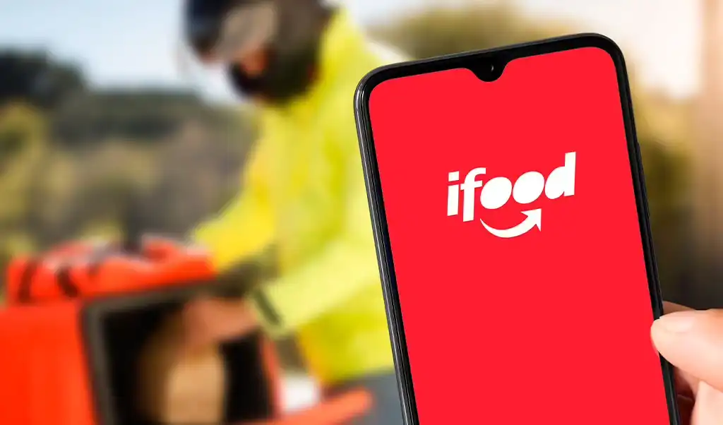 vale-a-pena-vender-dentro-do-ifood-2 Para quem busca uma resposta rápida: sim, ainda vale a pena vender dentro do iFood, desde que a plataforma seja utilizada como um canal de aquisição de clientes e não como a única fonte de receita do negócio. O sucesso depende de uma precificação correta que suporte as taxas (que variam de 12% a 30%), além de uma operação eficiente que garanta boas avaliações e posicionamento no algoritmo.